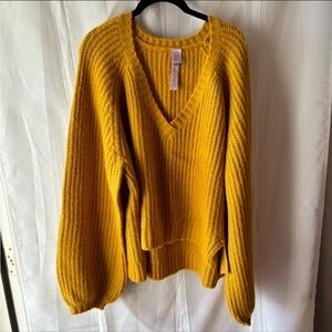 NWOT Savage x Fenty Fuzx Fit knit v-neck sweater honeycombs yellow SZ L.